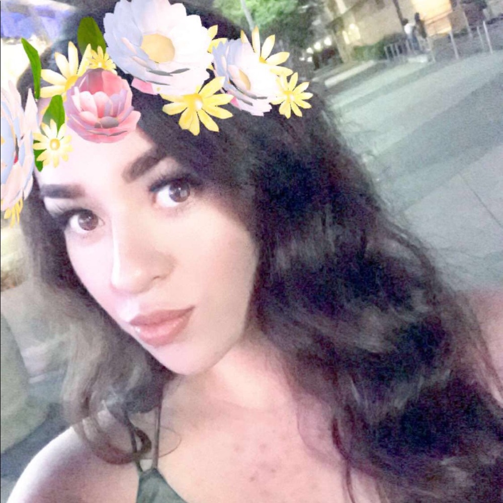 Meet your Posher, Candy